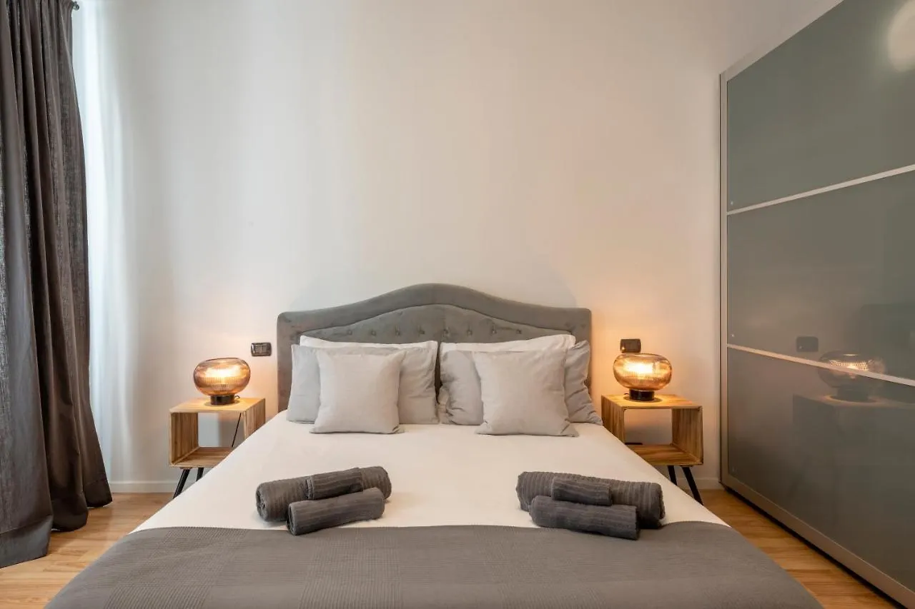 Boutique Apartment Porta Duomo, Close To The Lake! 코모